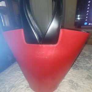 BEIJO Red and Black Women's "Two Kisses" Tote Bag